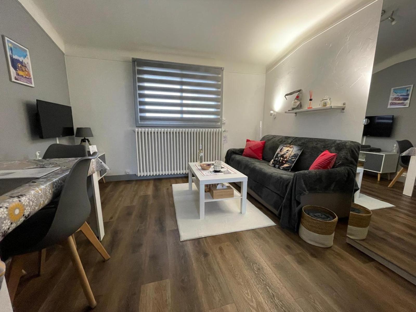 Appartamento Coeur D'Ax Location Ax-les-Thermes Esterno foto